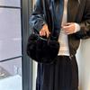 Women's Autumn and Winter Pleated Plush Crossbody Bag, Solid Color Temperament Handbag
