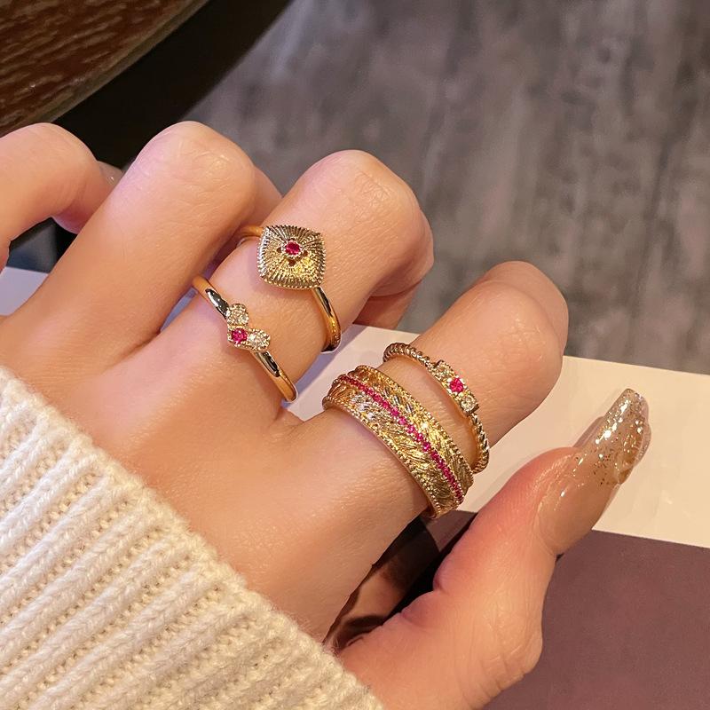 Mittelalterlicher französischer Retro Zir*****Stiftring Damen Nischen-Design High-End Liebesaccessoires Damen