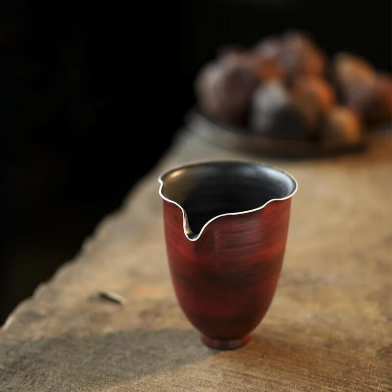 Forbidden City Style Ceramic Gongdao Cup
