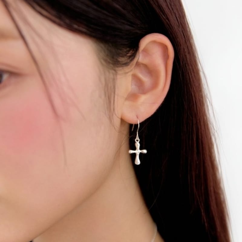 Moi Moi Cross Melting Earrings