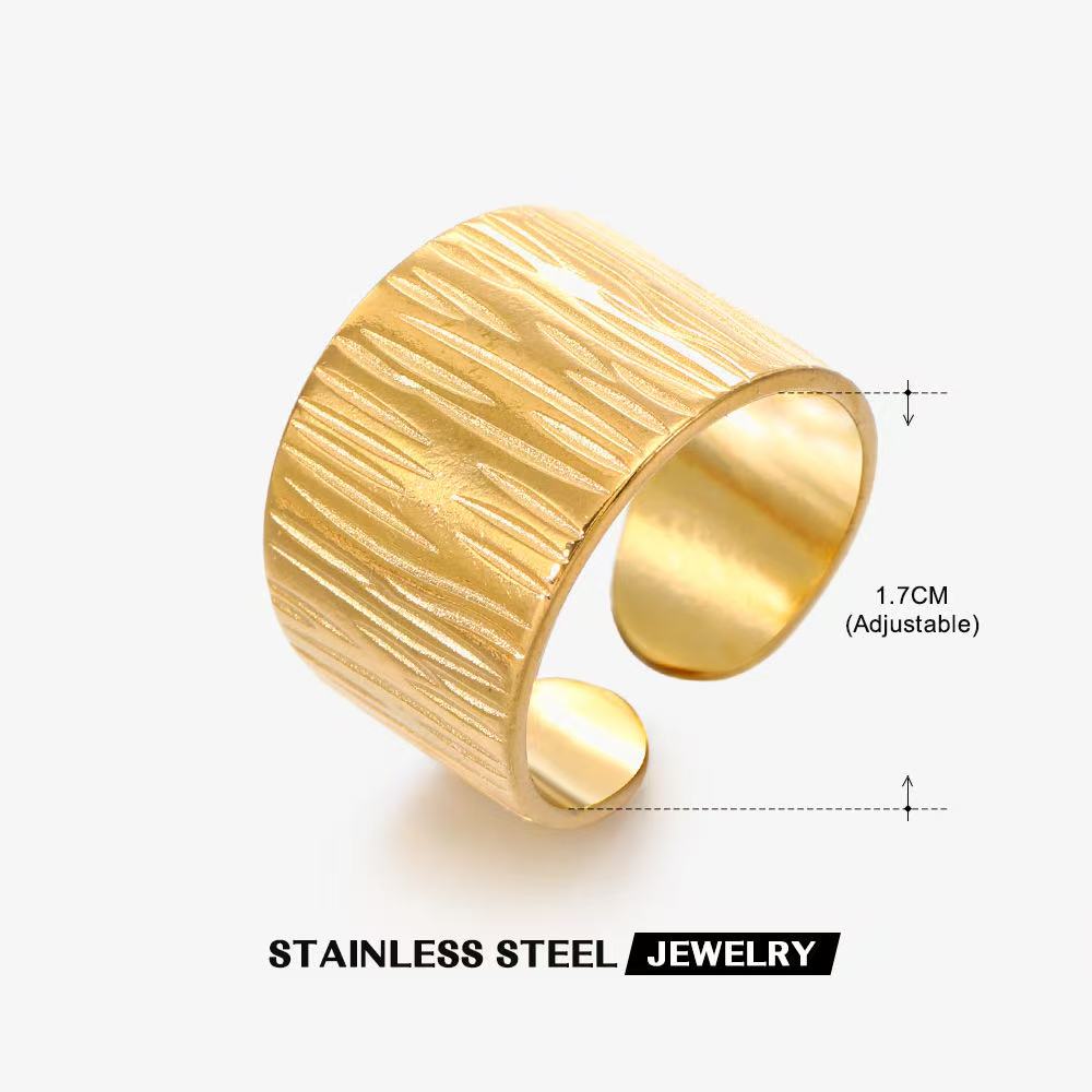 Wholesale High End Waterproof Three-dimensional M Letter Hollow Stainless Steel Finger Ring Trendy for Women Personalize Jewelry