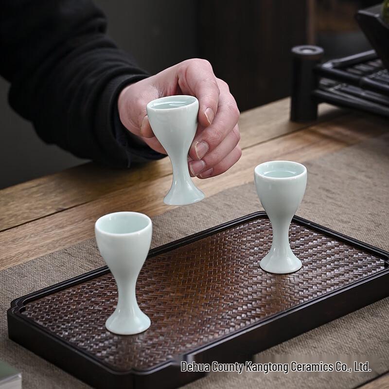 Czysto Biały Ceramiczny Chiński Zestaw do Wina w Stylu Retro