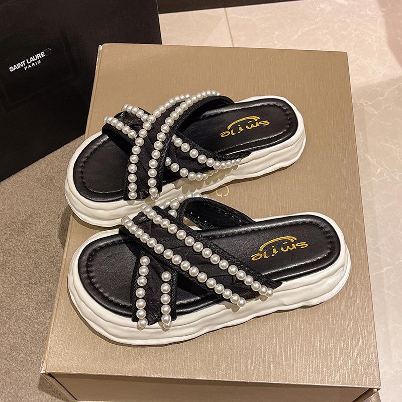 Slippers Women's Summer Outer Wear 2025 New Green Cross-dissolved Thick-bottomed Pearls with Skirt Sandals