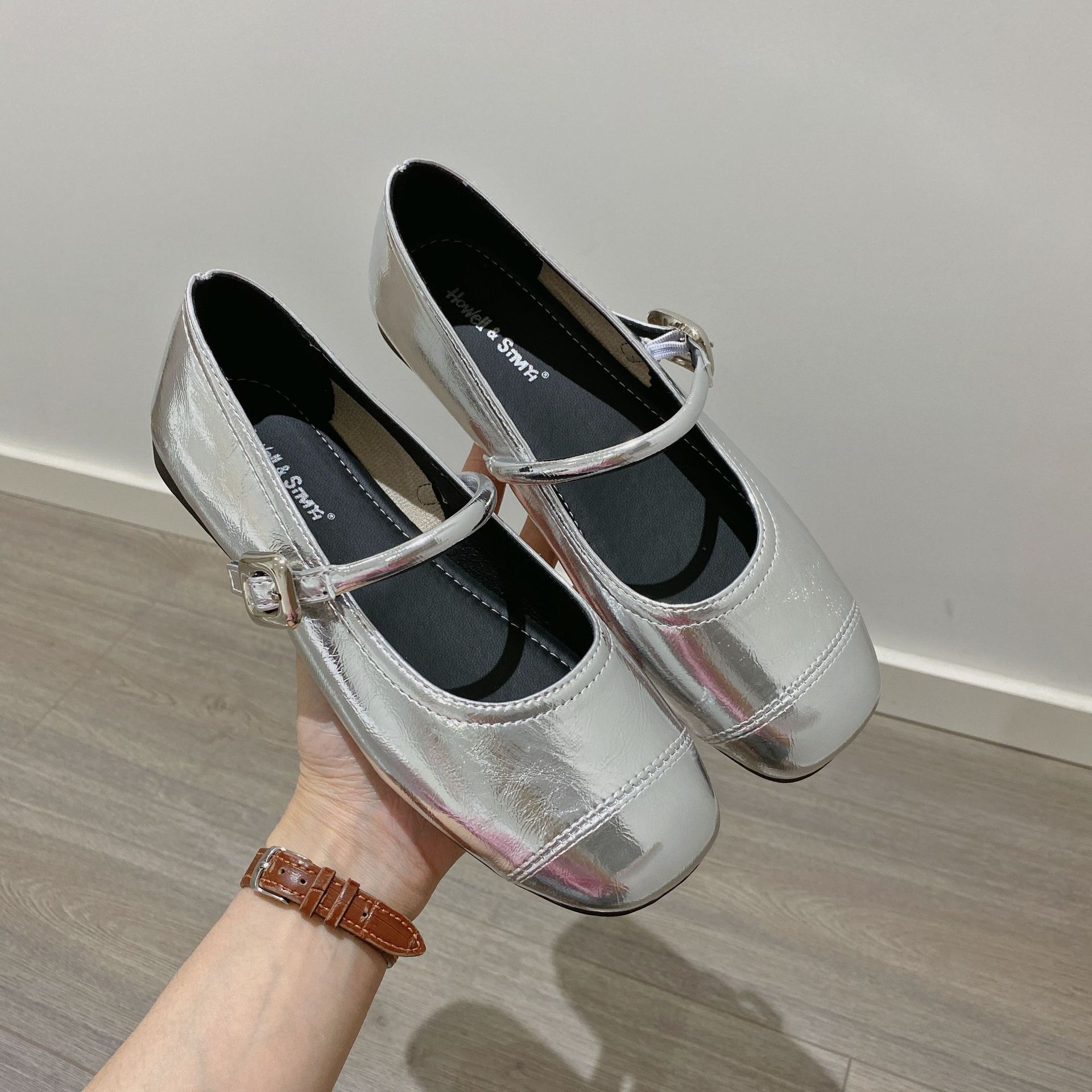 

Поздний вечерний бриз нежная обувь балетки женские лето 2025 новинка Мэри Джейн женская обувь с юбками мягкая подошва маленькие кожаные туфли 40