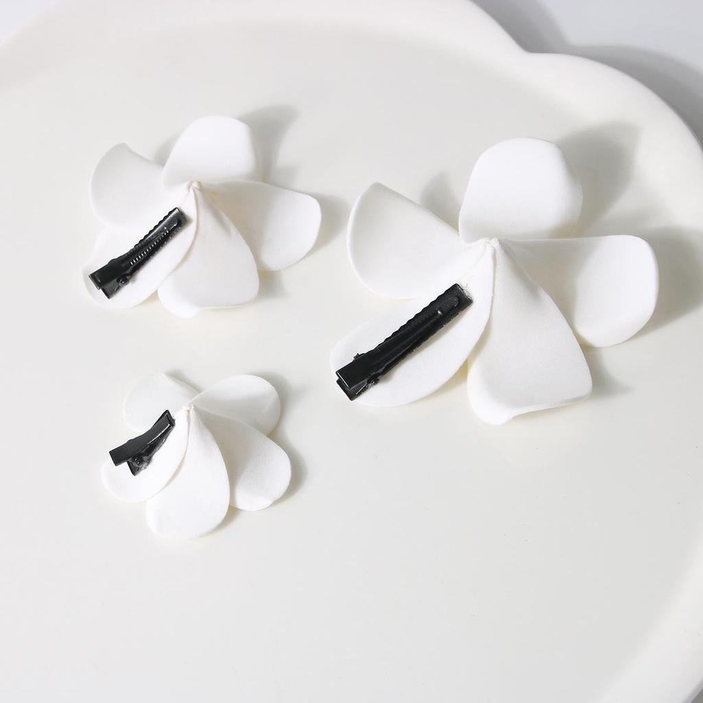 Handcrafted Floral Hair Clip for Beach Vacations - Updo Side Clip with Duckbill Design