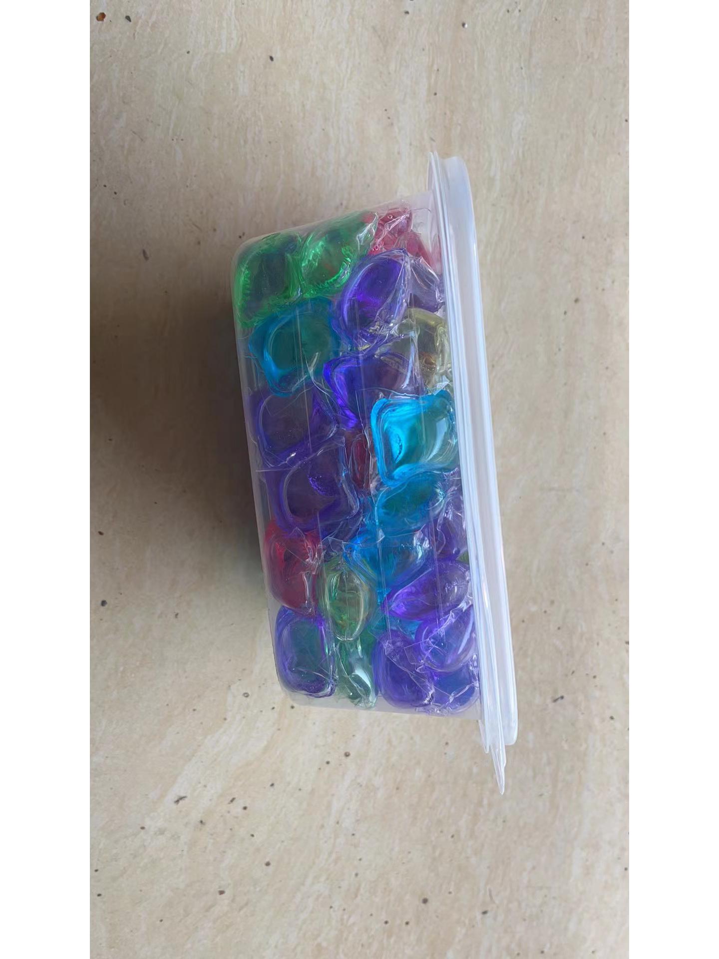 Camellia 5-in-1 Laundry Pods: Long-lasting Fragrance, Softening, Antibacterial, Hand Care, Deep Stain Removal.