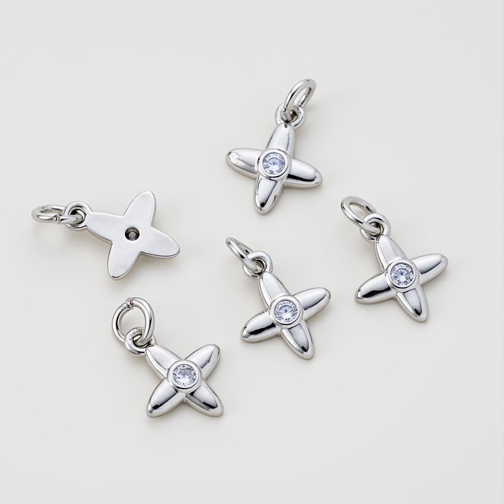 2 Stück 8,5*13mm 14/18K Goldfarbenbeschichtete Kreuz-Stern-Anhänger mit Zirkonia für DIY Armband Halskette Schmuckherstellung Zubehör