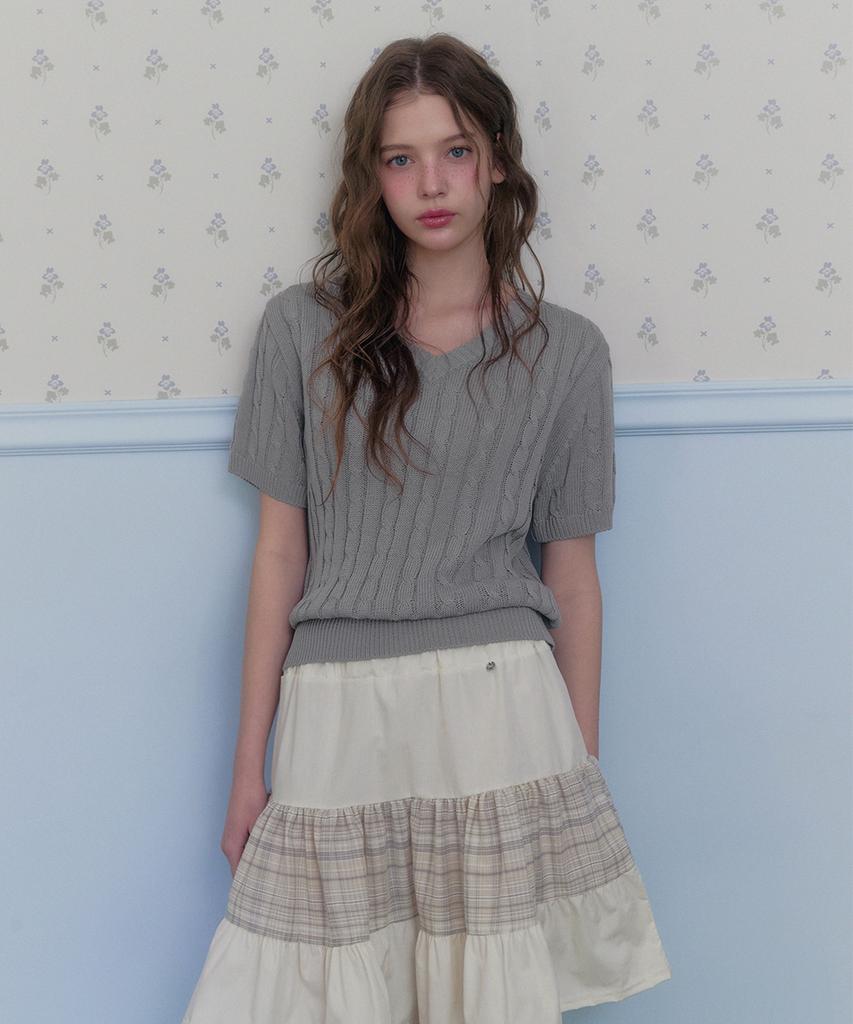 Teuwi Terril Cable V-Sleeve Short Sleeve Knit