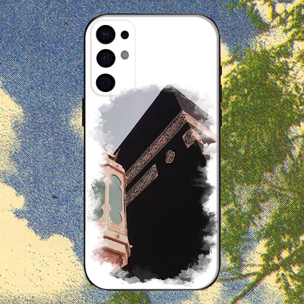 Moslem and kaaba Phone Case For Samsung S25,S24,S21,S22,S23,S30,Ultra,S20,Plus,Fe,Lite,Note,10,9,5G Black Cover
