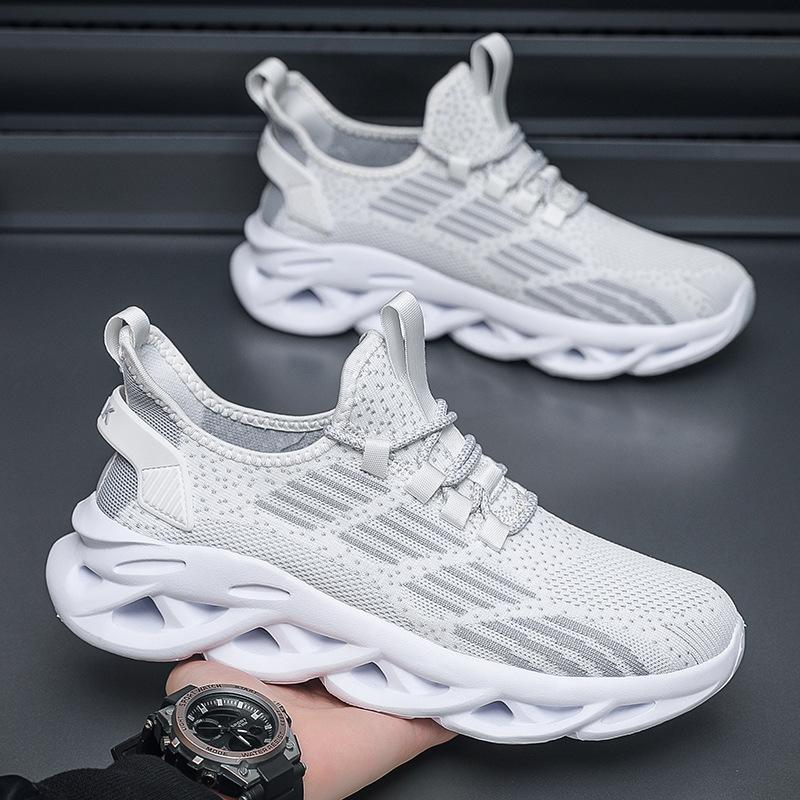 

Men s shoes new summer fly-woven mesh casual running sports shoes work cloth shoes wear-resistant labor insurance shoes foreign trade 46 белый