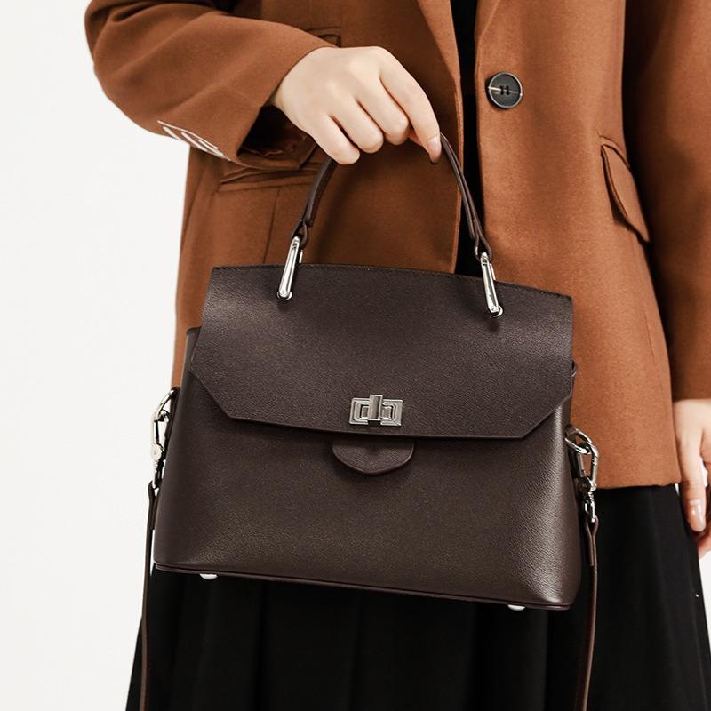 Leather women's bag tote bag new retro niche handbag women's commuter shoulder bag messenger bag