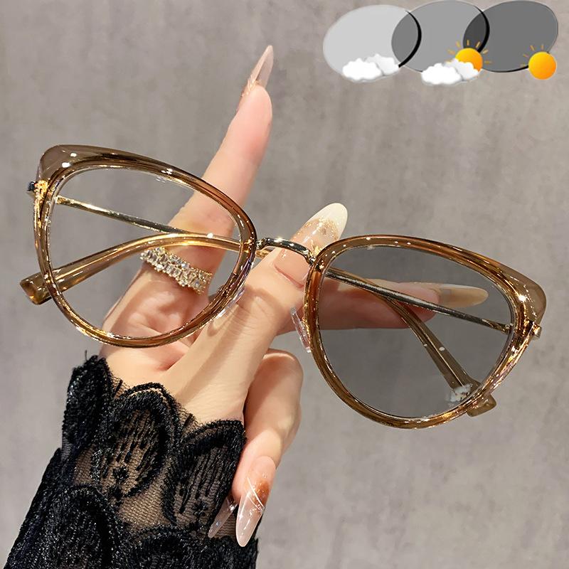 Ochelari pentru Miopie cu Schimbare de Culoare, Ochelari Fotocromici Retro la Modă Ochi de Pisică, Protecție Ochi Blocare Lumină Albastră, Dioptrie Până la -4.0