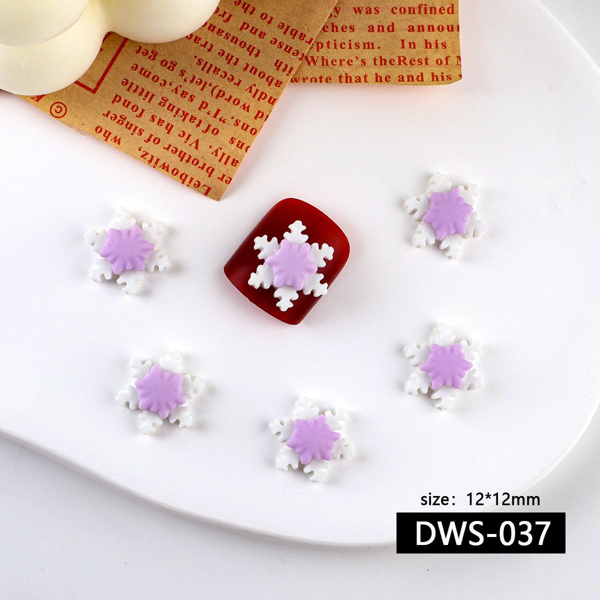 

Трехмерные мультяшные украшения из смолы для ногтей в рождественском стиле, колокольчики, снежинки, лося, снеговика, Санты, украшения для ногтей