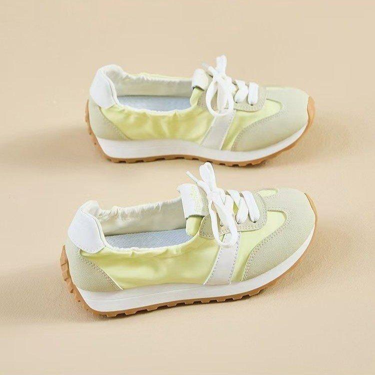 Canvas shoes women's autumn 2025 new soft-soled lightweight German training shoes versatile showing feet small casual white shoes