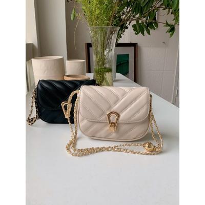 Small Fragrance Style Diamond Chain Bag for Women New Texture and Temperament Niche Design Shoulder Bag Crossbody Small Square Bag