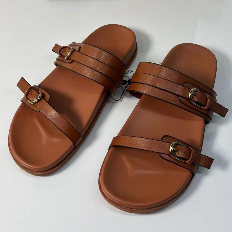 

Модные летние пляжные тапочки для женщин с круглым носком, модные женские туфли на плоской подошве с металлической пряжкой, кожаные женские шлепанцы для отдыха на море 42 коричневый