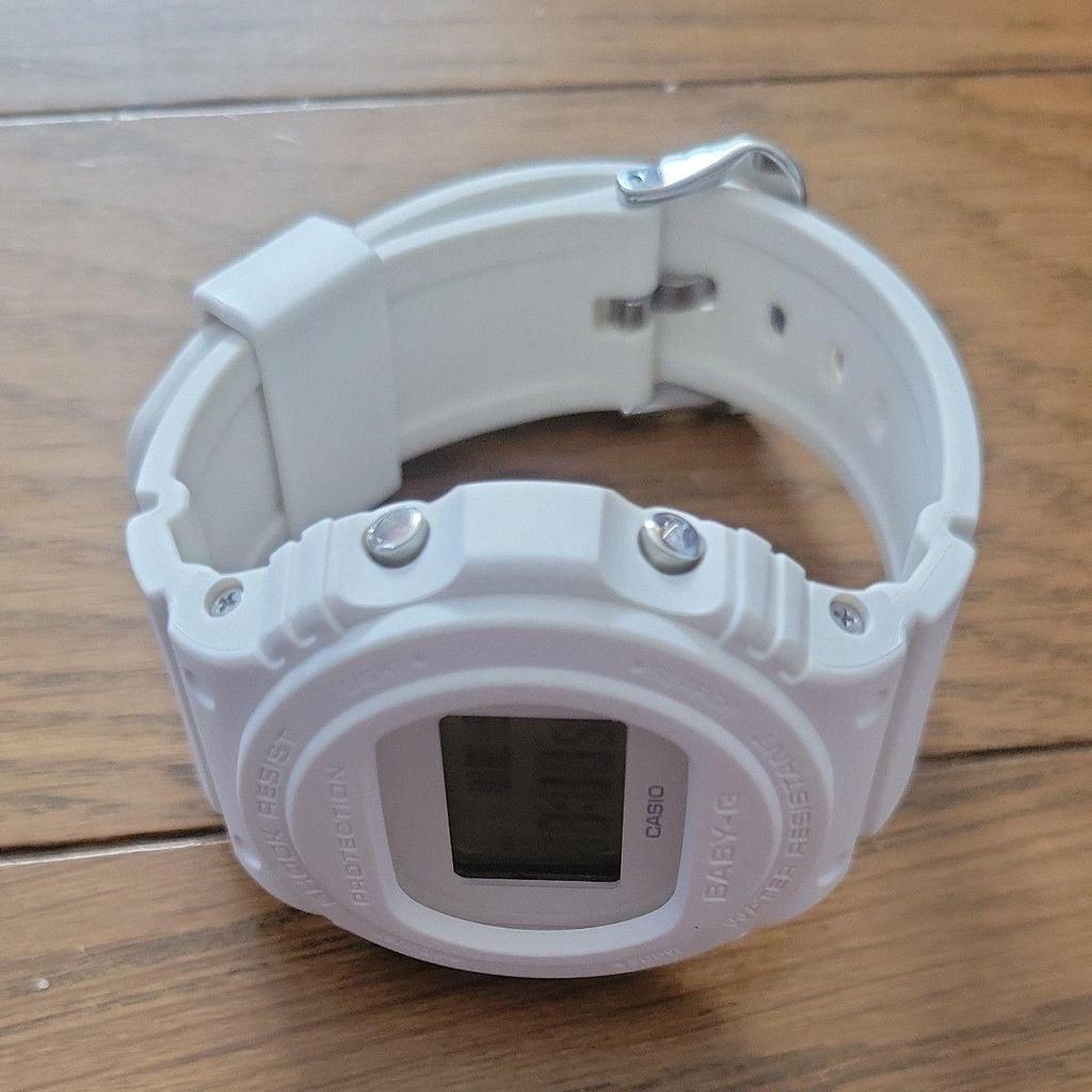 Used CASIO Baby-G BGD-570 White Digital Watch