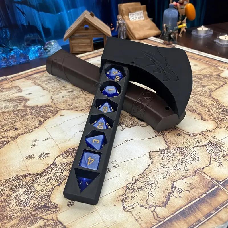 Tomahawk Würfelaufbewahrungsbox Kommt mit einem Satz Würfel, 22mm Standard Polyedrisches Würfelset, Ideale Tischspielzimmer Dekoration