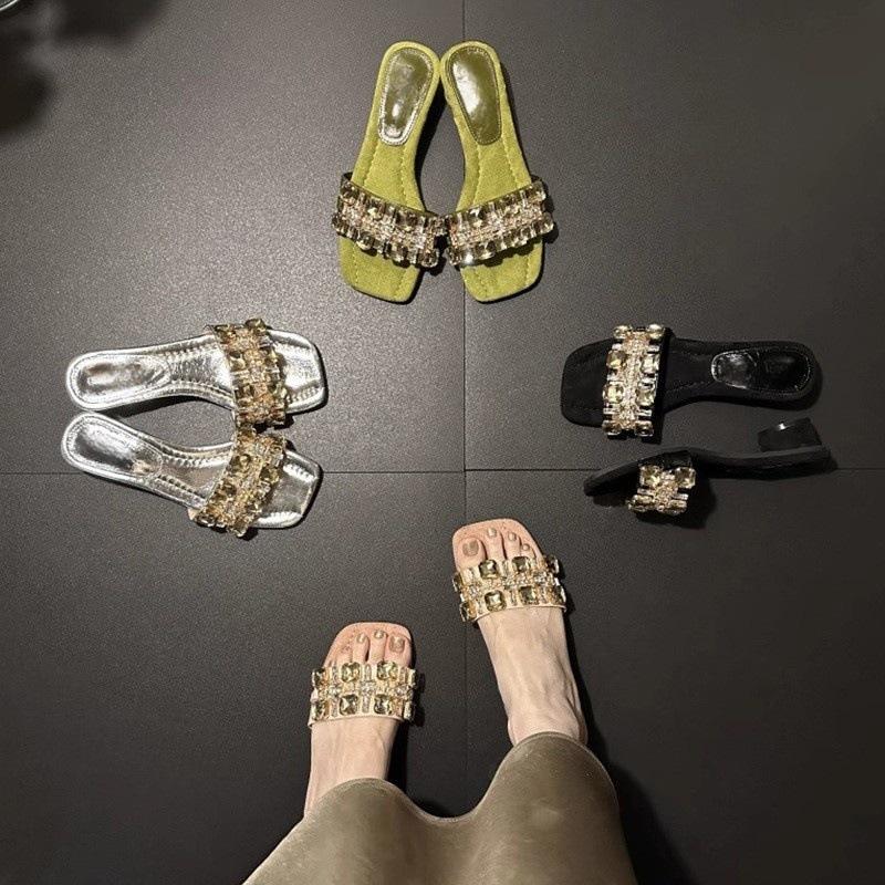 2025 Summer New Word with Rhinestone Temperament Versatile Fashion Internet Celebrity Explosion Comfortable Square Head Sandals