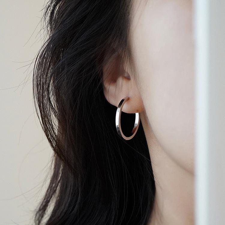 Trendige französische Creolen: Nischen-Design, Schlicht für Herbst/Winter, Damen-Accessoires, Geburtstagsgeschenk