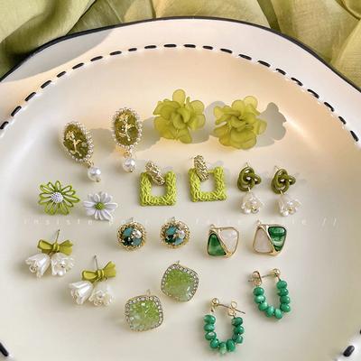 Mori Butterfly Flower Green Earrings Temperament Versatile Stud Earrings Personality Sweet Small Fresh Earrings