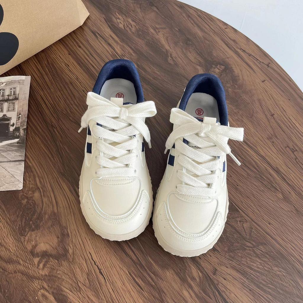 Student De Xun Women's Cute Ugly Skate Shoes - Chic Korean Style, Breathable Little White Sports Shoes for Autumn.