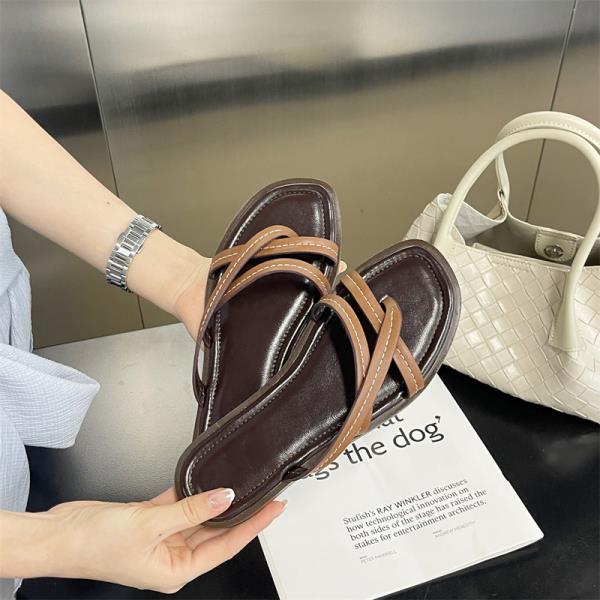 

Модная плоская обувь женские тапочки низкие резиновые шлепанцы слиперы женские гавайские 2025 римские каблуки-копытца тканевые шлепанцы осень ПУ 35