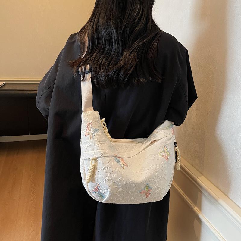 Washed anti-wrinkle messenger bag women's autumn and winter fashion single shoulder large capacity messenger class commuter dumpling bag