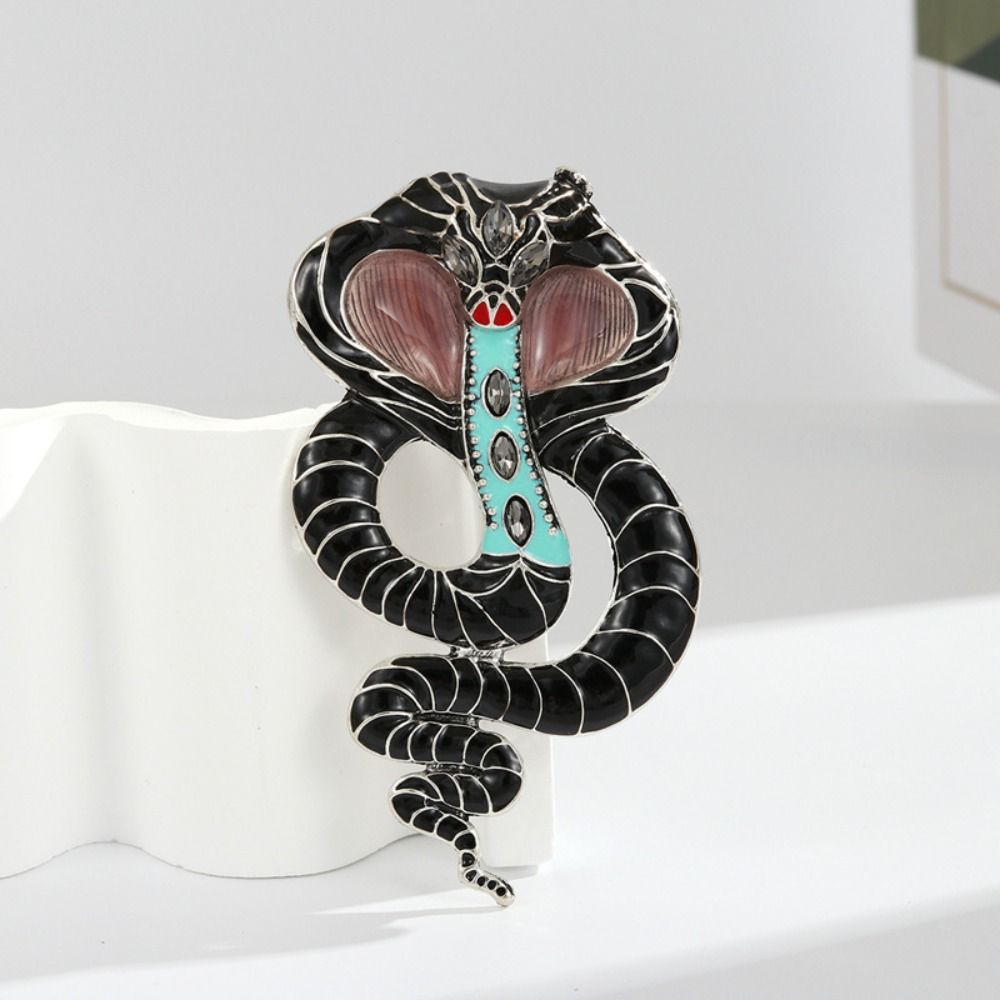 Light Luxury Rhinestone Snake Brooches Cobra Snake Lapel Pin Casual Zodiac Snake Brooch  Men