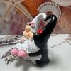 Gnome Statue Handmade Collectible Valentine's Day Dwarf Sculpture Valentine's Gnomes Decoration For Living Room Bedroom Shelf