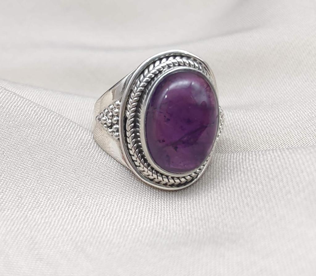Handmade Amethyst 925 Sterling Silver Ring: Boho Oval Gemstone
