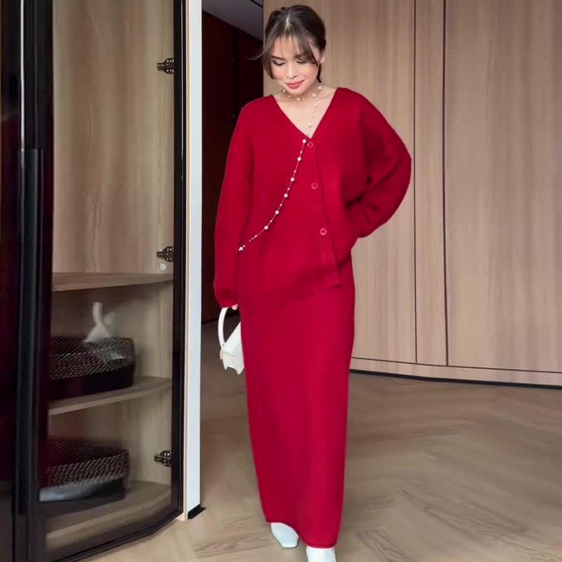 2024 Autumn Women's Solid Color Sweater & Midi Skirt Knit Two-piece Set