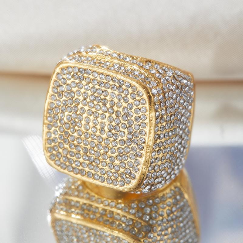 

Европейское и американское хип-хоп Преувеличенное бриллиантовое большое квадратное кольцо для женщин Мужская личность Модный трендовый циркон 8