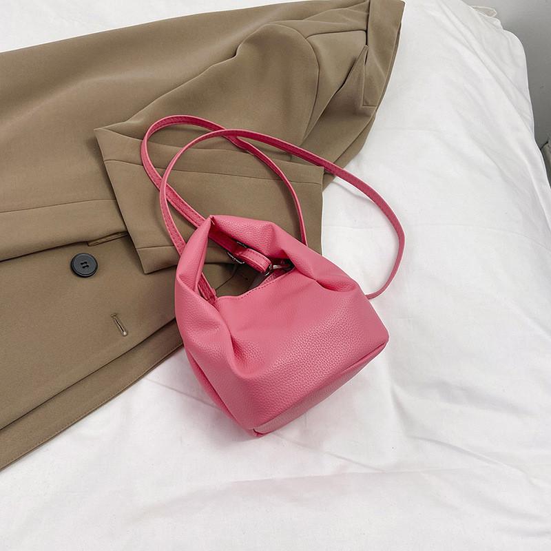 Stylish Pleated Cloud Bag For Women In Trendy Colors Perfect For Everyday Use