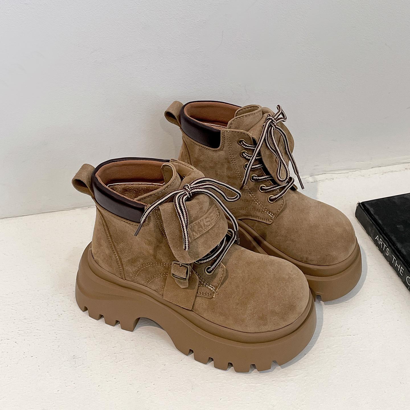 

Ботинки Мартин на толстой подошве с увеличением высоты Queen Fan в стиле ретро, женские, новые осенние 2025 года, тонкие, универсальные, короткие ботинки 40