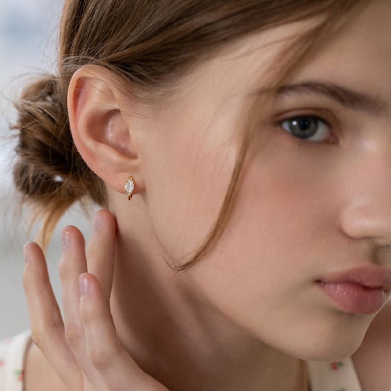 TATIANA (925 Silver) Rond Radiance Hoop Earrings EC3173