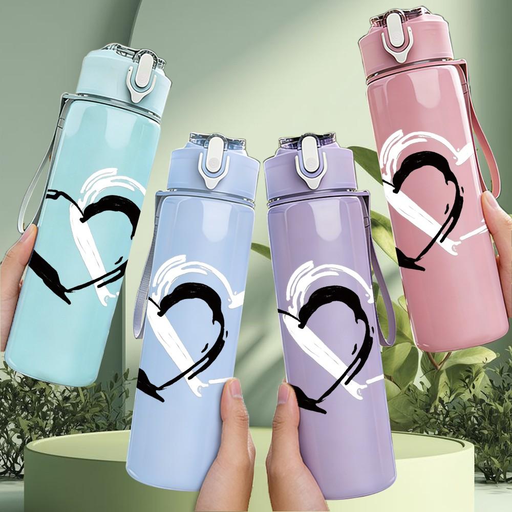 1PC Hand Drawn Sketch Heart Print 750ml Color Plastic Sports Water Bottle Leakproof Flip Straw Lid Suitable for Sports Office Home Use