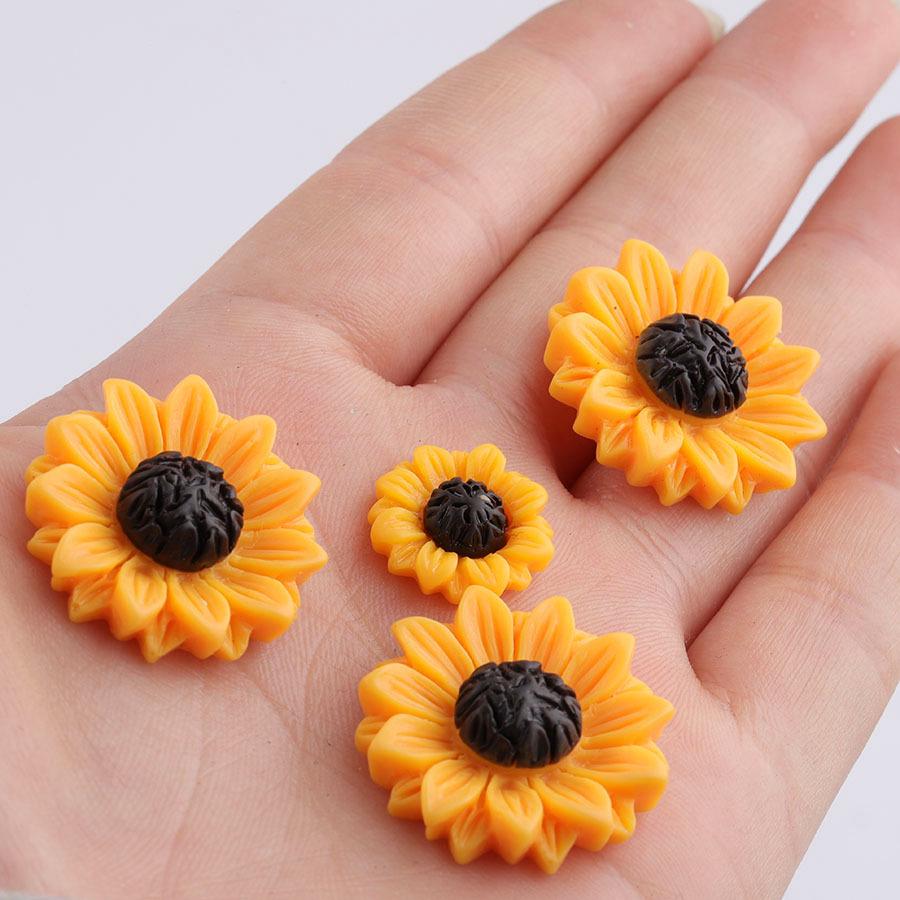 Small Fresh Daisy and Sunflower Resin Hair Accessories for DIY Jewelry - 15/18/25mm