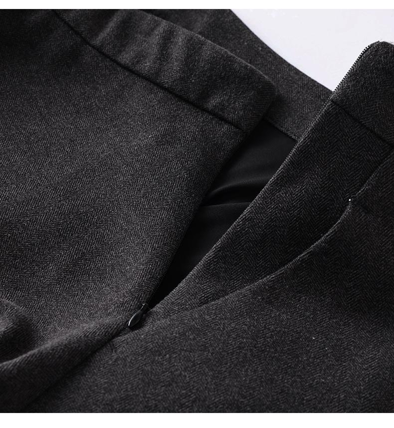 Elegant Women's Retro Mid-Length A-Line Skirt in Black-Gray for Autumn/Winter 2025