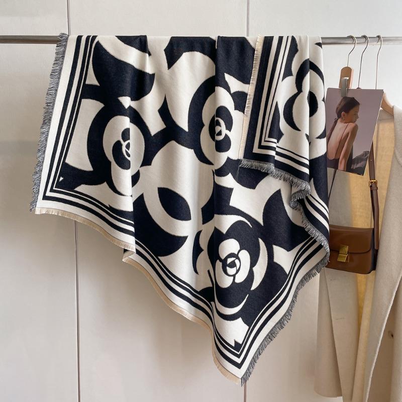 Winter New Imitation Cashmere Scarf High-end Women's Warm Square Scarf Red Cashew Jacquard Cape Shawl