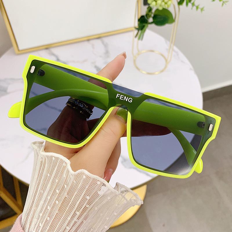 Retro Square One-Piece Sunglasses: Large Frame, UV Protection, Trendy Unisex Shades for Women and Men Plastic Teeth