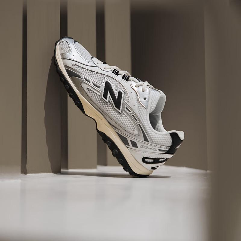 NEW BALANCE Men's and Women's All-Purpose Simple and Comfortable Casual Shoes U204LSWD