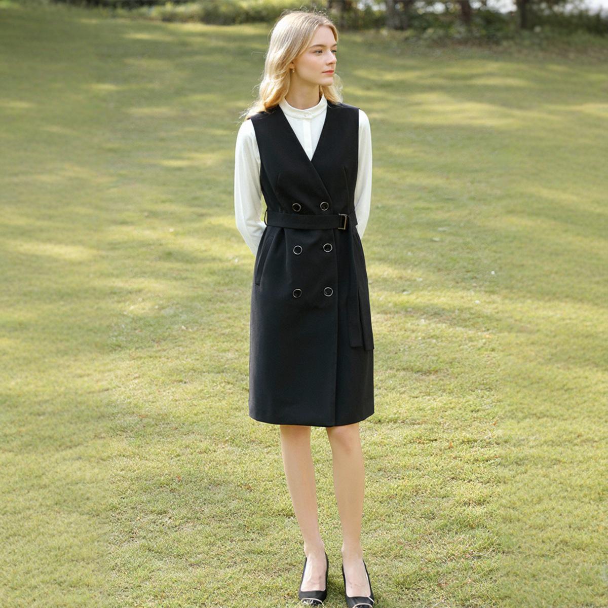 

Maiicu Temperamental Waist-Cinching Slimming Sleeveless Dress - 2025 Autumn Collection Medium