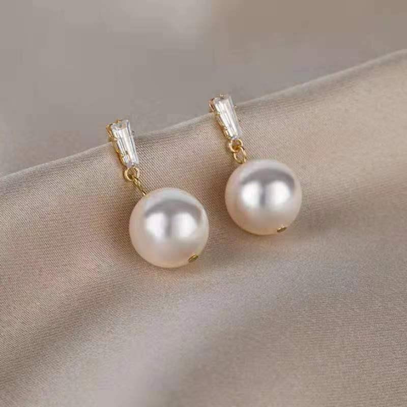 S925 Silver Cubic Zirconia Pearl Stud Earrings - Elegant, Fashionable, and Versatile Everyday Jewelry
