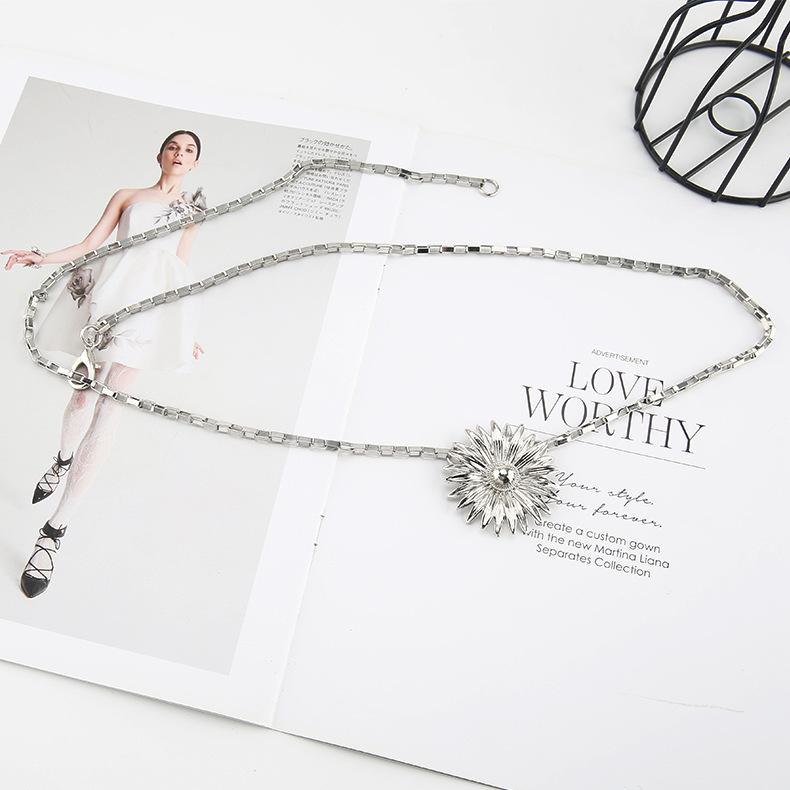 Light Luxury Sunflower Waist Chain Women'S Niche Texture Retro Small Daisy Belt Chain Accessories Retro
