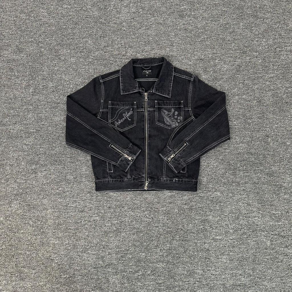 Neue trendige Unisex-Denimjacke mit gesticktem Broken Planet