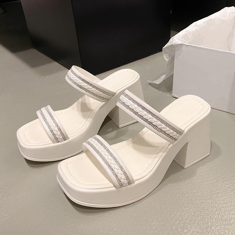 

New high-end slippers summer wear non-slip thick bottom evening breeze summer women s fashion versatile thick heel sandals 42
