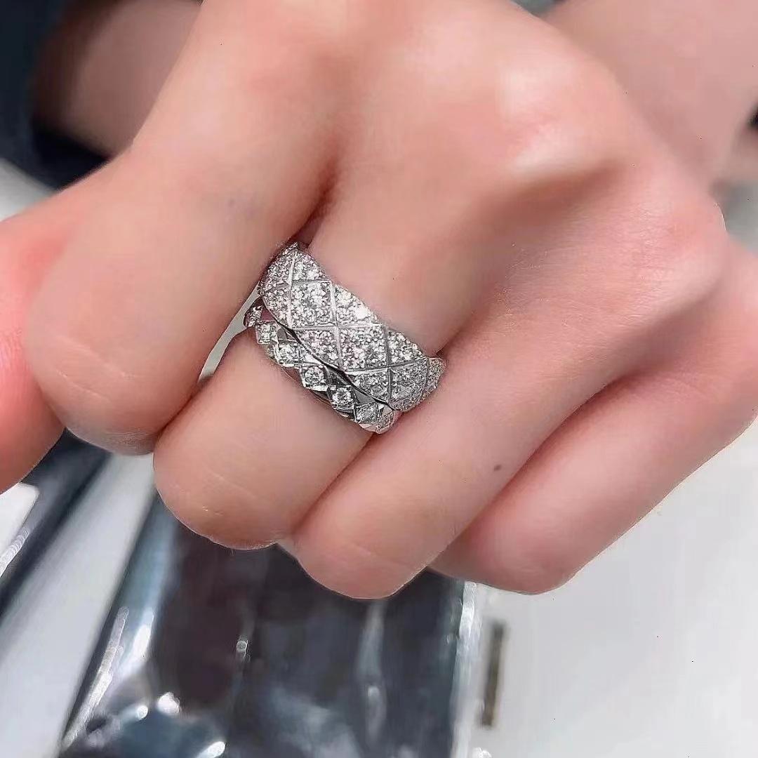 Small fragrant wind rhombus pattern stacked ring light luxury simple versatile strip ring row ring slightly inlaid with diamonds sweet cool wind ring