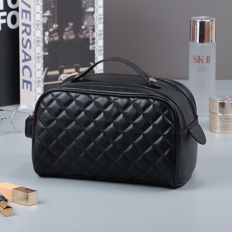 MDNG Quilted Multi-functional Cosmetic Wash Bag
