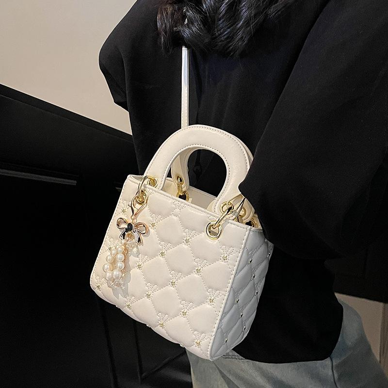 Summer New Style Daphne Bag, Women's Casual Handbag, Niche Quality, Fashionable and Versatile Single Shoulder Messenger Bag